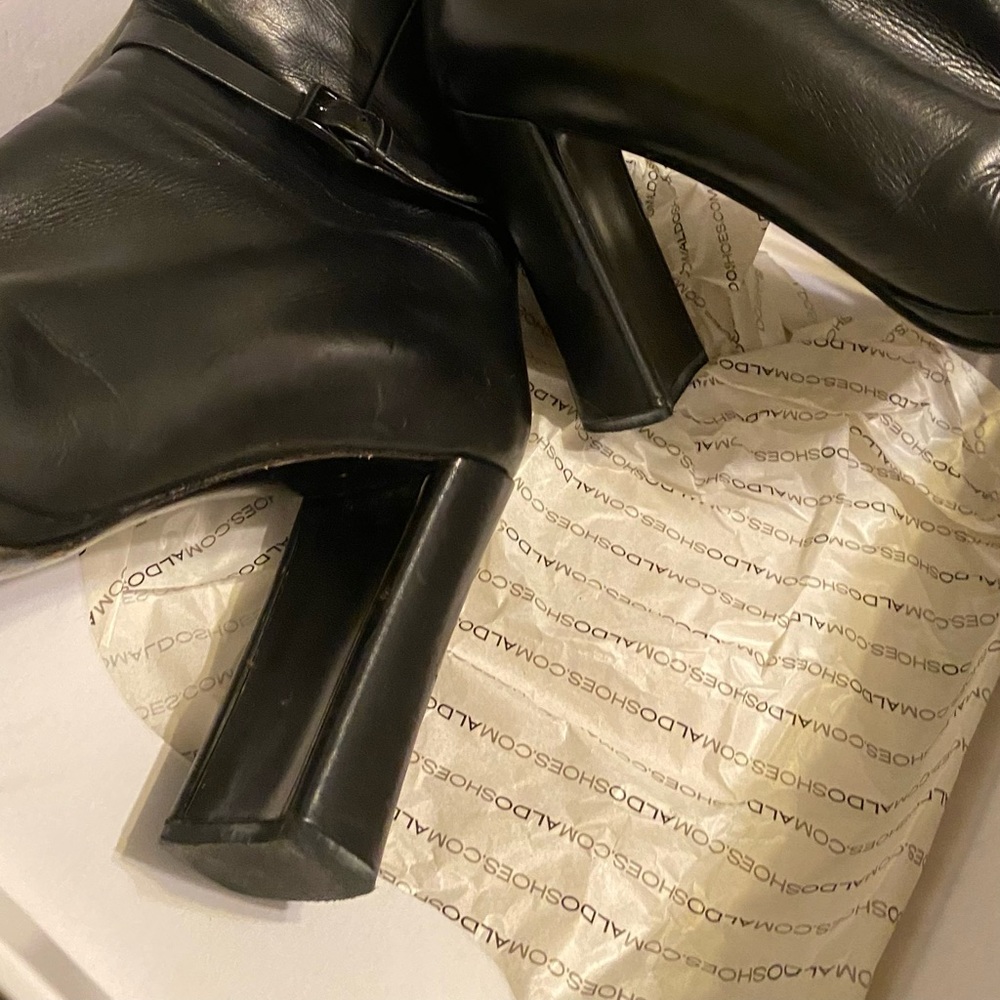 Via Spiga | Adrinna Mid Calf Boots | Black with buckle.